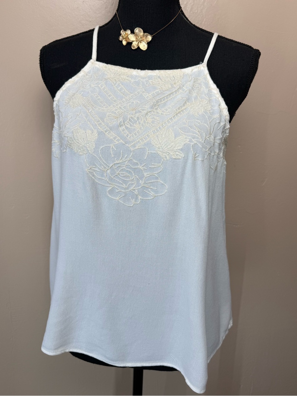 Eyeshadow Ivory Cream Floral Embroidered High Neck Halter Cami Tank Size L